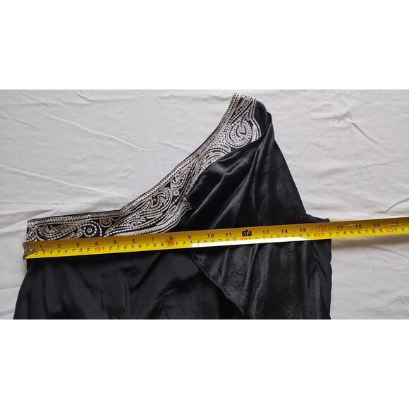 White House Black Market Silk One Shoulder Top Embroidery Trim Size 4 - Picture 9 of 12